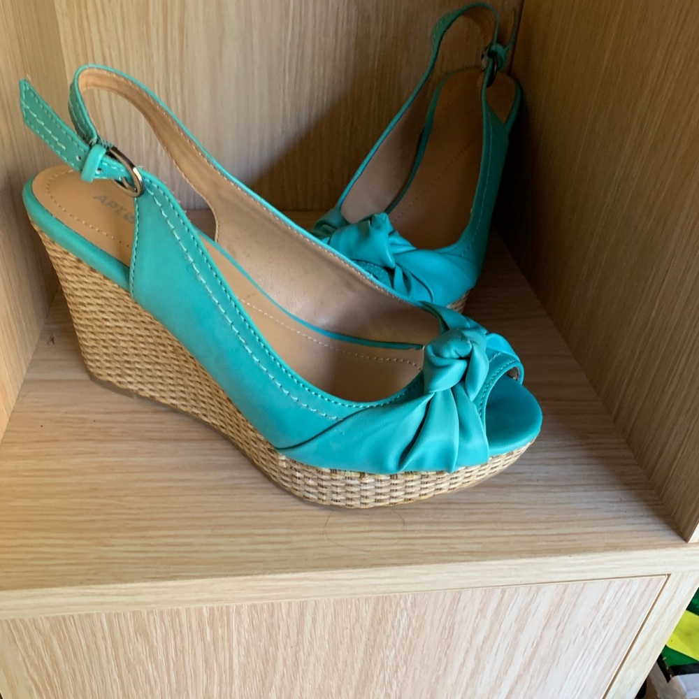 Turquoise Wedges!